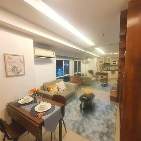 Bgc Taguig Cozy 2 Bedroom Loft, With Stunning Bgc Skyline View! マニラ市 エクステリア 写真