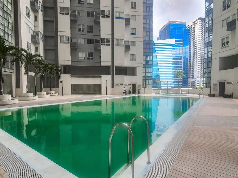 Bgc Taguig Cozy 2 Bedroom Loft, With Stunning Bgc Skyline View! マニラ市 エクステリア 写真