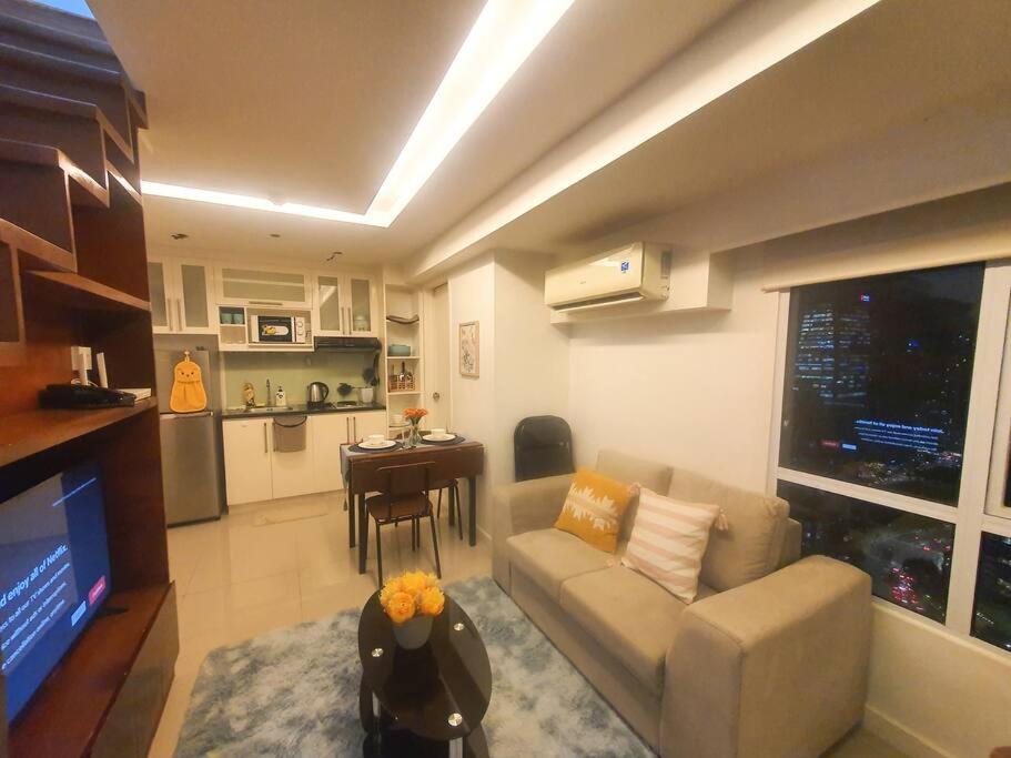 Bgc Taguig Cozy 2 Bedroom Loft, With Stunning Bgc Skyline View! マニラ市 エクステリア 写真