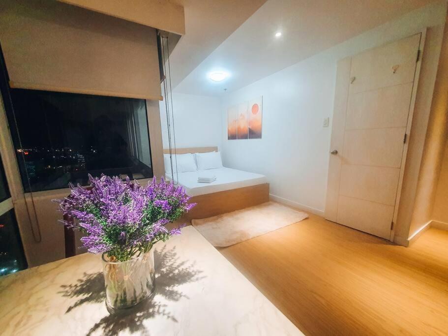 Bgc Taguig Cozy 2 Bedroom Loft, With Stunning Bgc Skyline View! マニラ市 エクステリア 写真